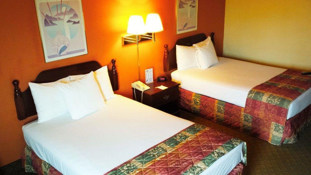 Days By Wyndham Barre Hotel 2*